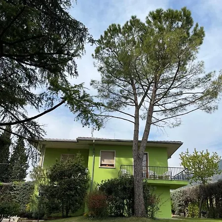Ferienhaus Secret Garden Egle